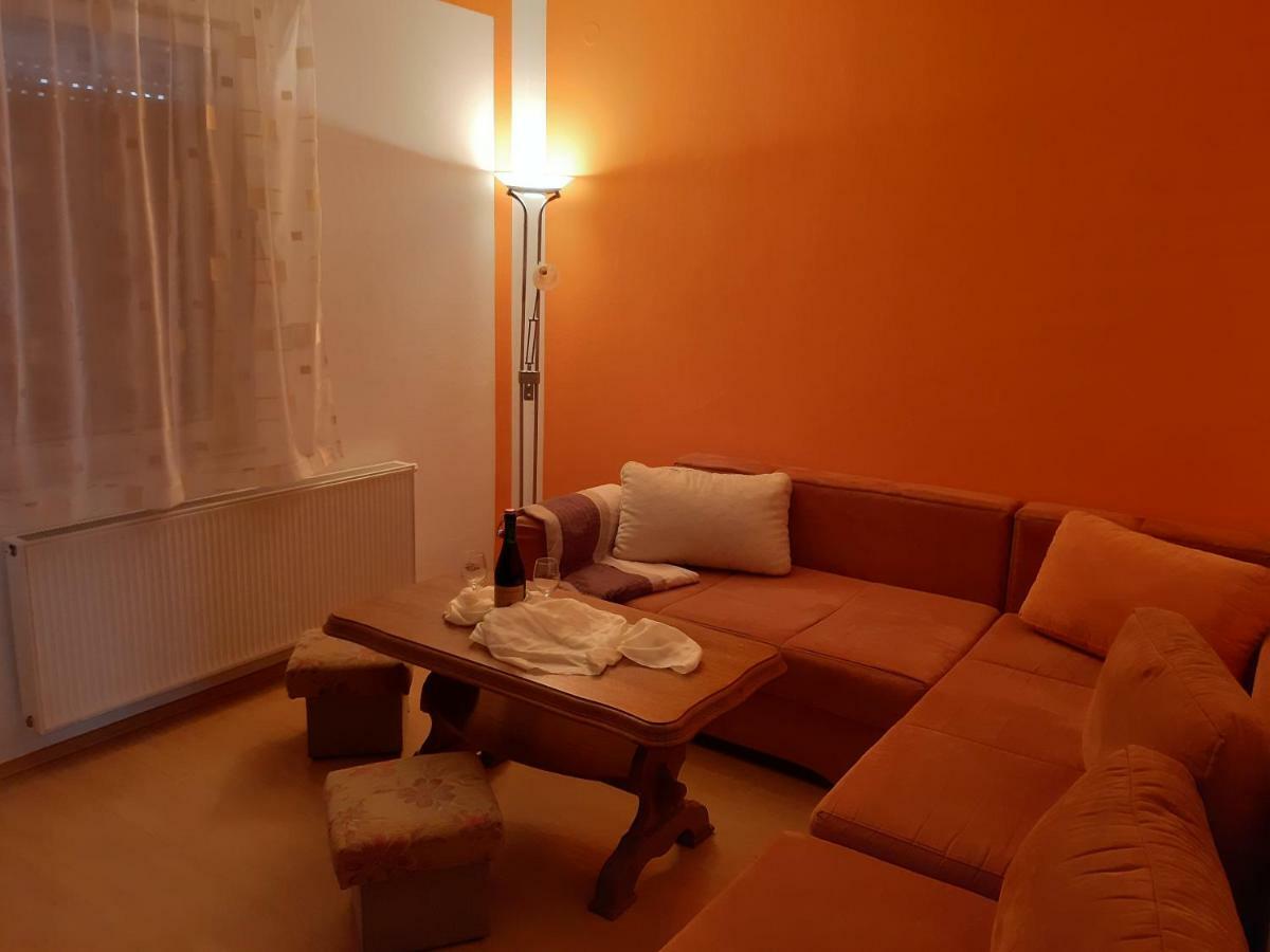 Ruza Apartment เซนญ์ ภายนอก รูปภาพ